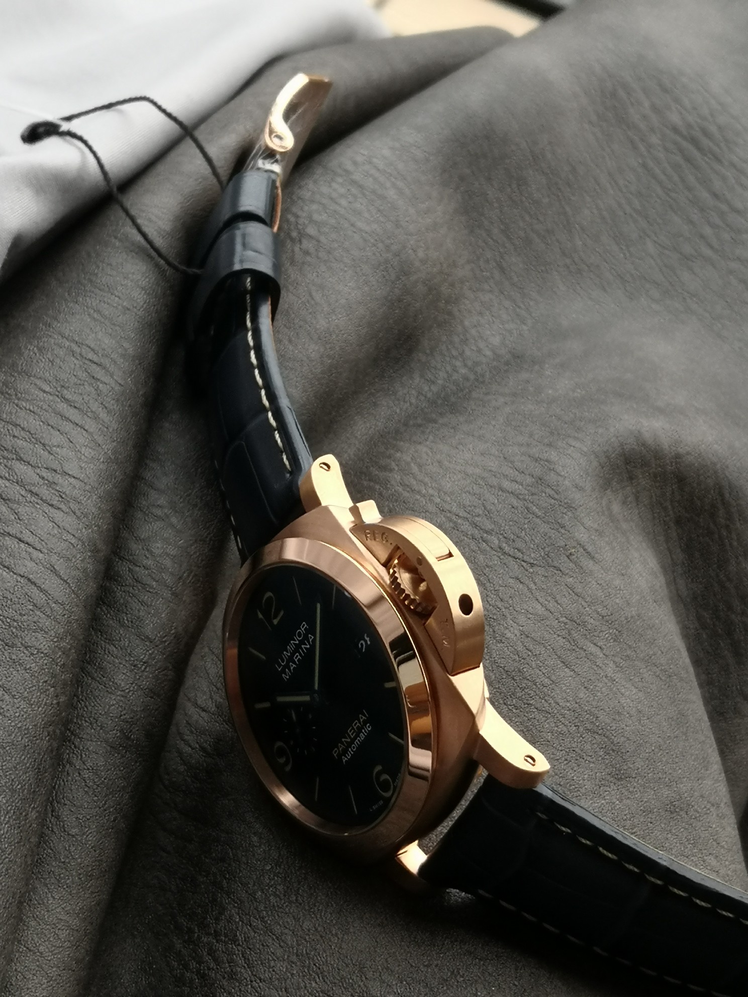 目を引く存在感 パネライ 壊れにくい偽物 ルミノール PAM01114 ウォッチ 夜光 防水 ブラック_7