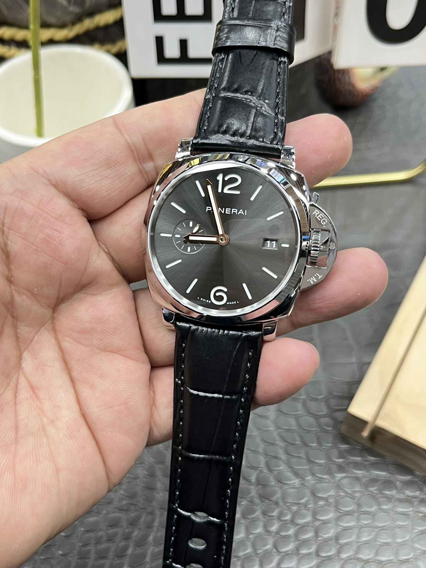 お値打ち価格 パネライ サイズ感N級品 腕時計 ルミノール ウォッチ 防水 PAM1250 ブラック_2