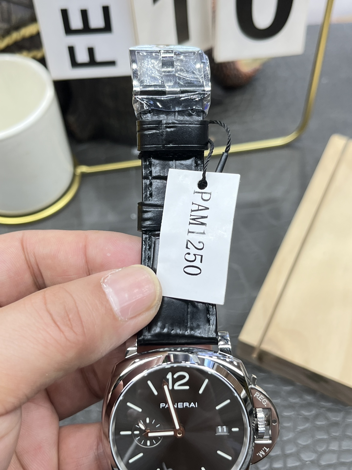 お値打ち価格 パネライ サイズ感N級品 腕時計 ルミノール ウォッチ 防水 PAM1250 ブラック_8