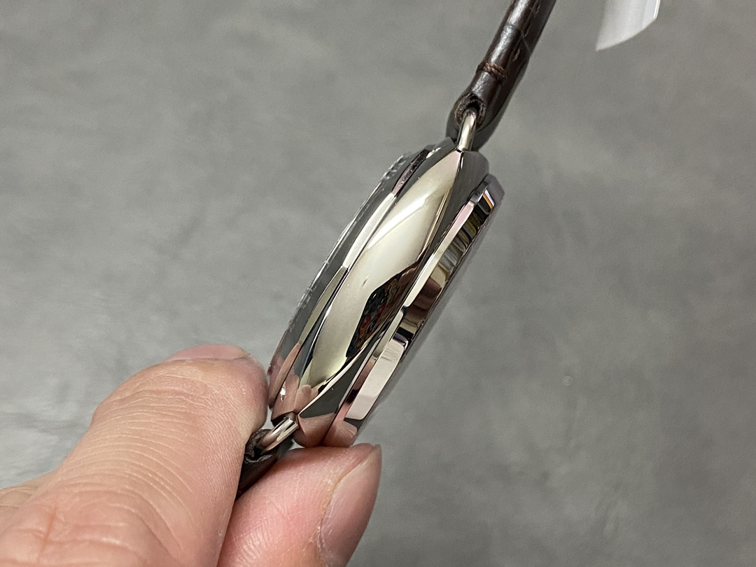 パネライ アップルウォッチコピー ラジオミール ウォッチ 品質保証 本革 レザー 防水 グリーン_5