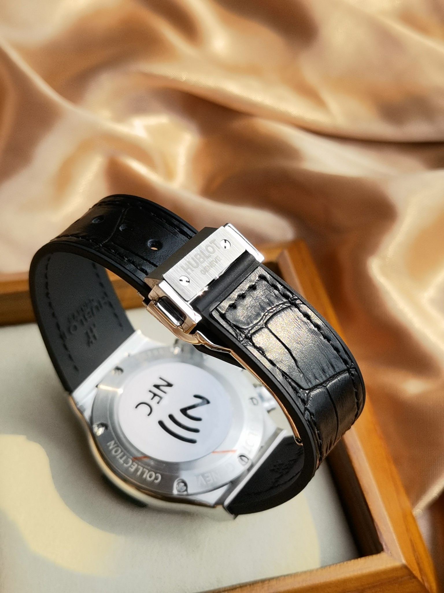 腕時計 hublot偽物 ビジネス 通勤 シルバーケース ビッグ バン 優雅レディ ウォッチ ブラック_9