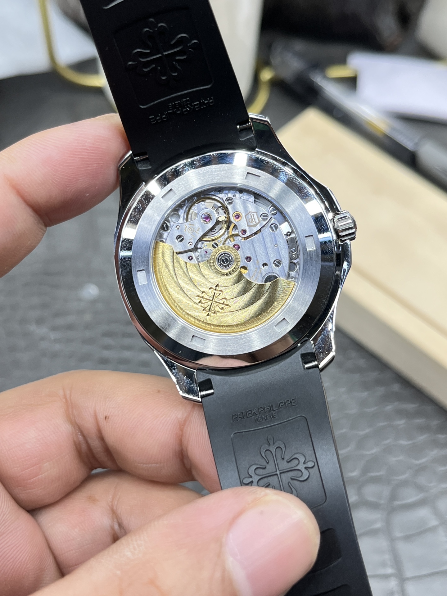 パテックフィリップアクアノート定価偽物 5168 ビジネス ハンサム  防水 腕時計 ウォッチ ブラック_7